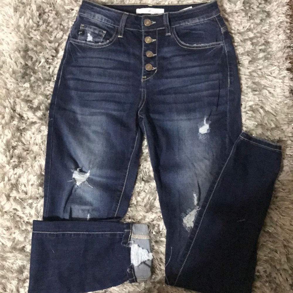 High-waisted Kancan Jeans.